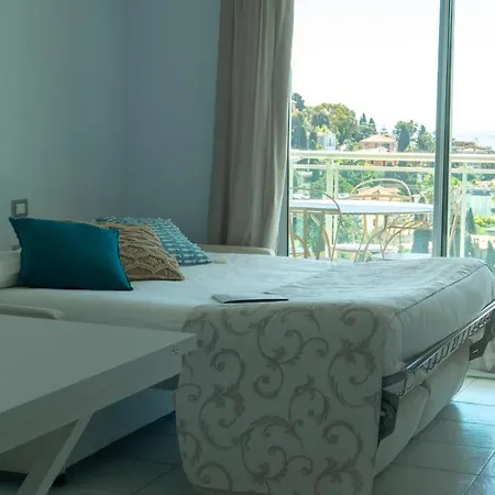 아파트호텔 Modus Vivendi 산레모