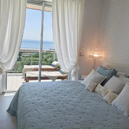 아파트호텔 Modus Vivendi 산레모